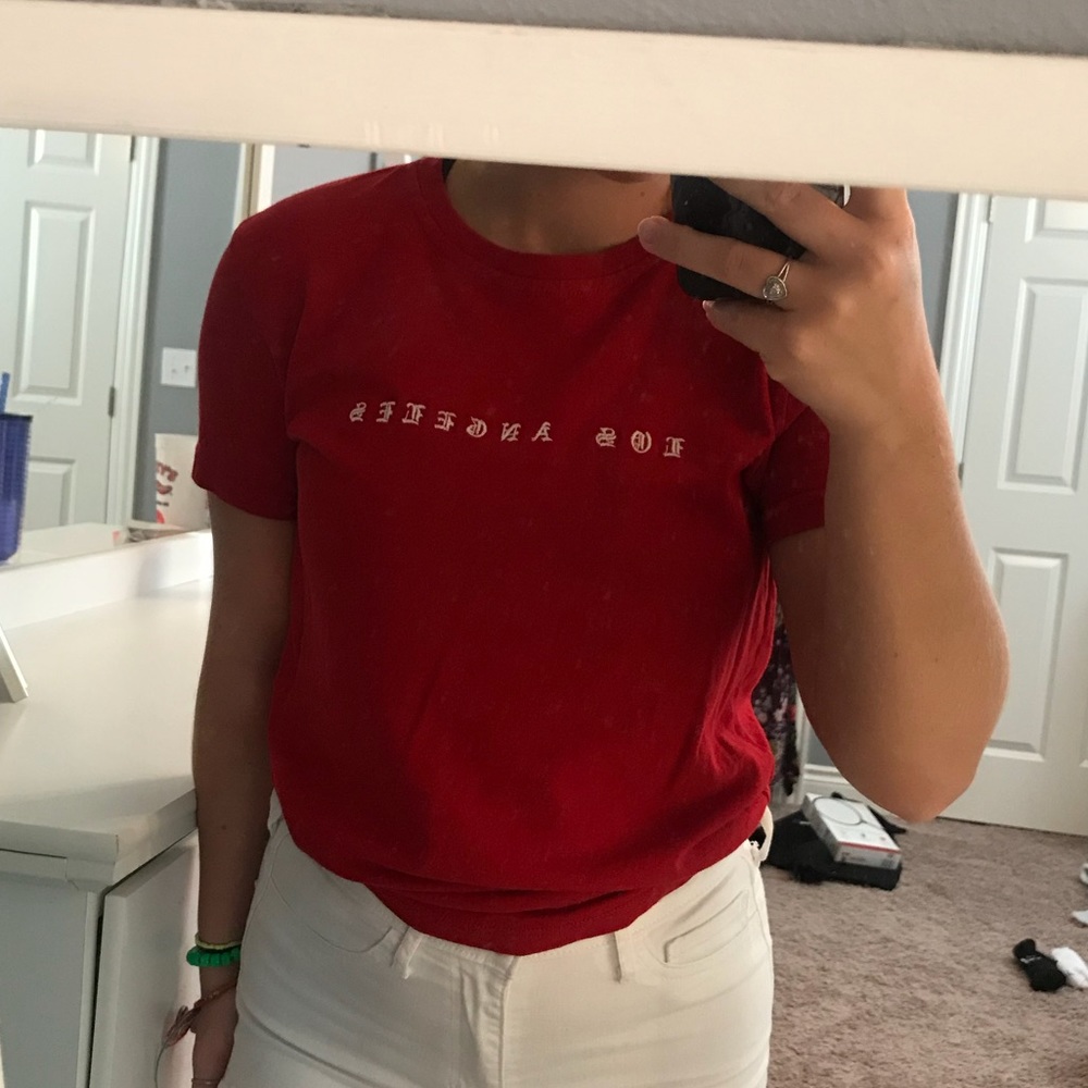 Brandy Melville embroidered LA T-shirt